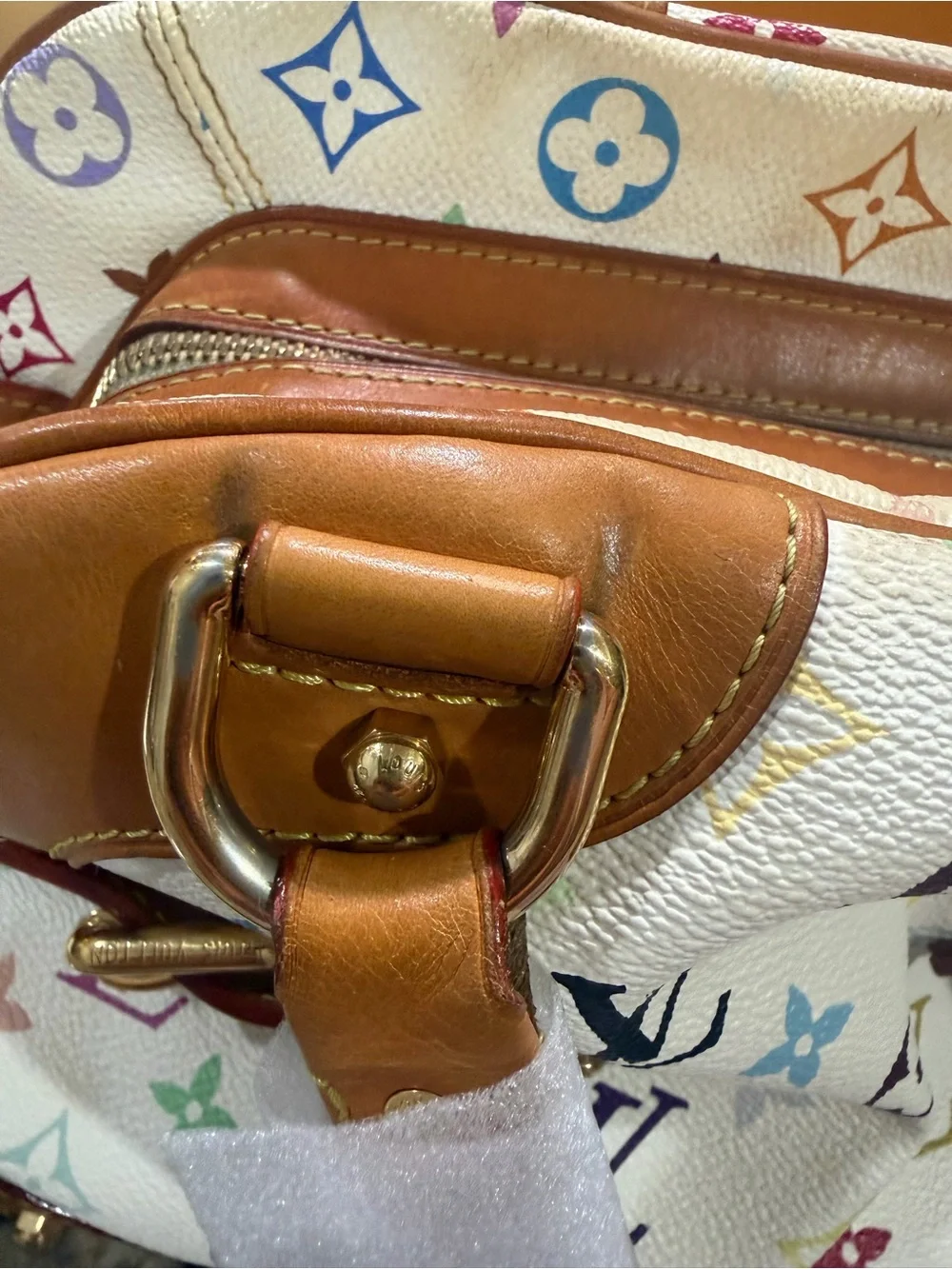 Louis Vuitton iconic lv